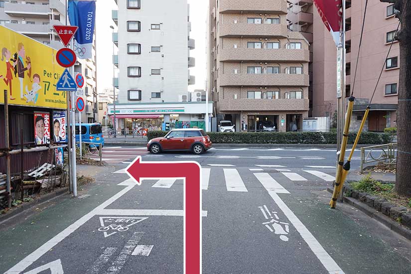 川越街道にぶつかったら左に曲がります